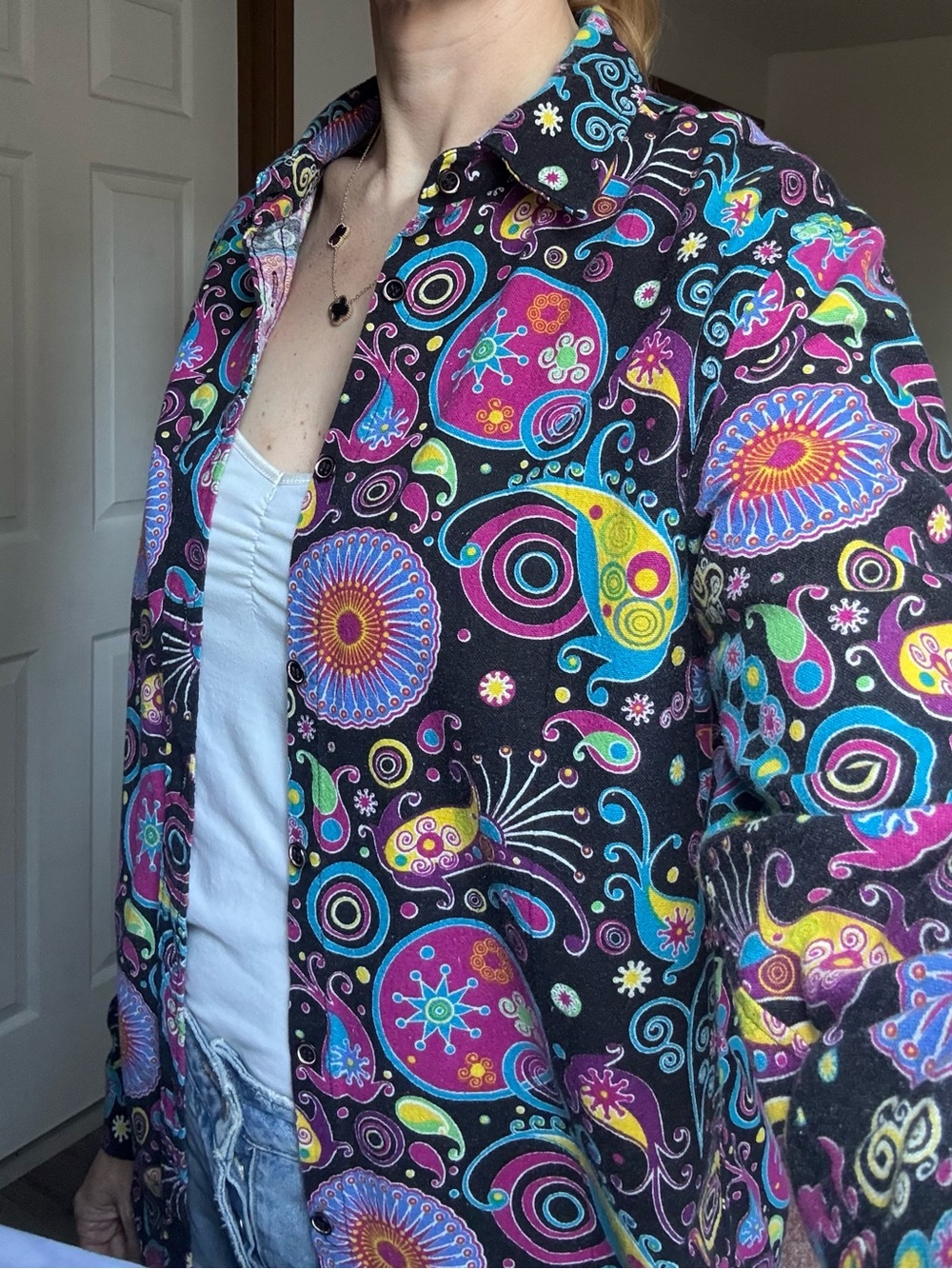 Black Multi-Color Patterned Button-Front Shirt Jacket - Picture 4 of 11